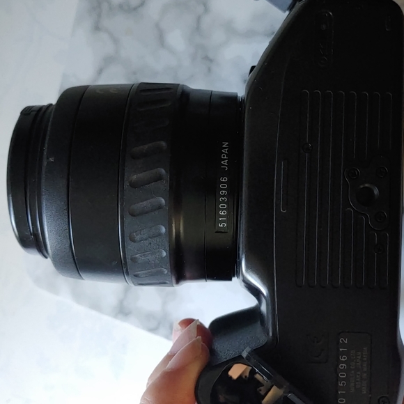 Vintage Minolta Camera - Picture 10 of 14